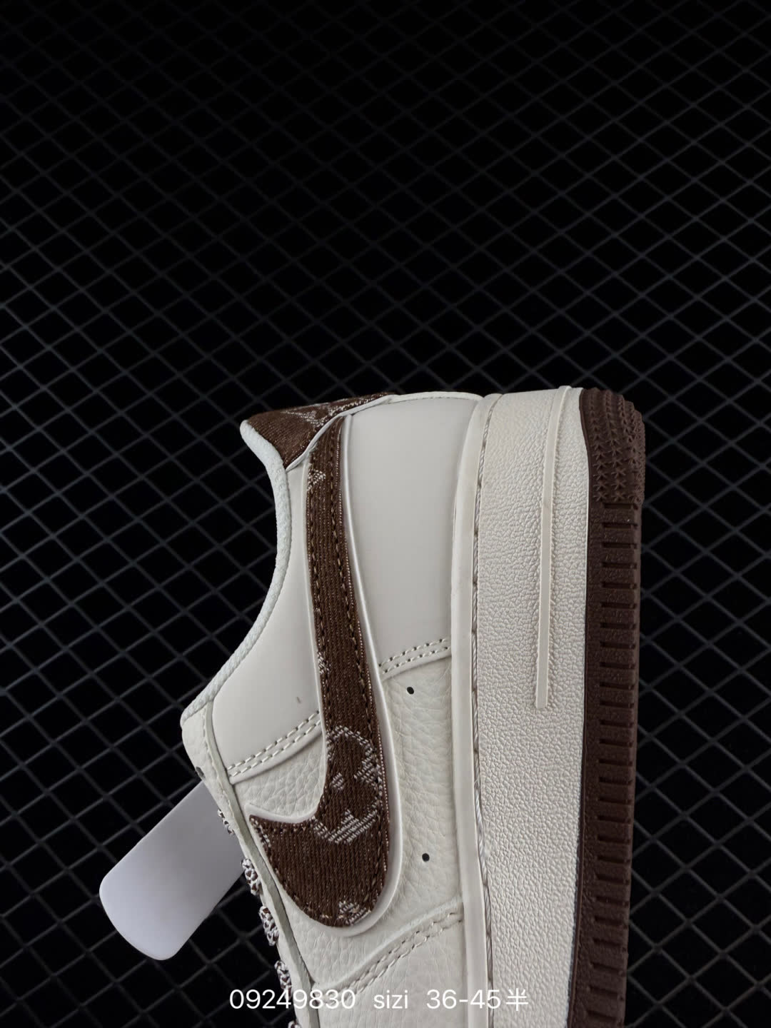 NIKE AIR FORCE 1-SM6668-126
